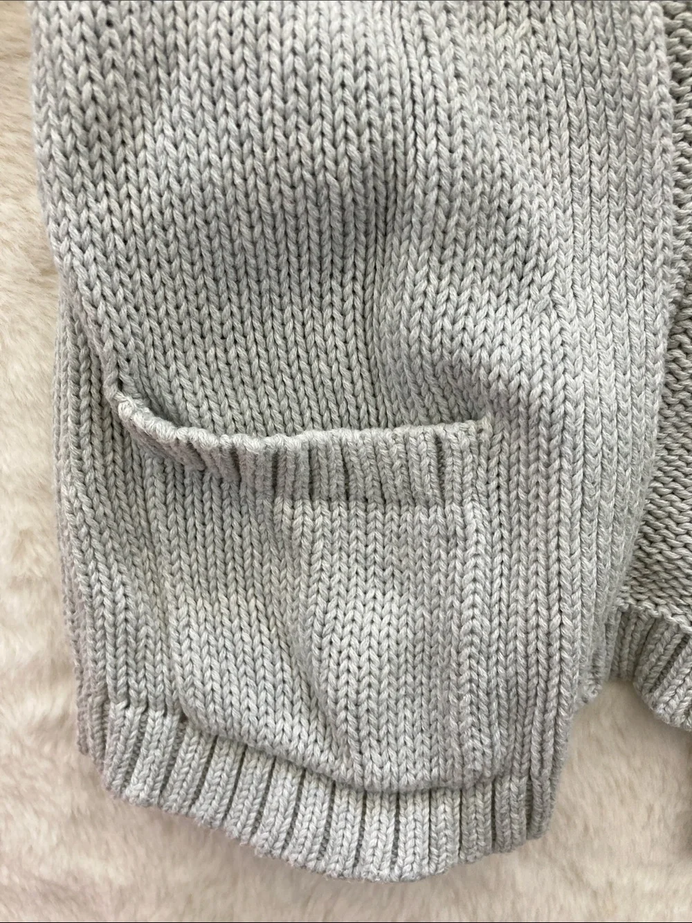 SALE! 50% Off Kids Old Navy Gray Open-Front Knit Cardigan with Pockets Size 5T